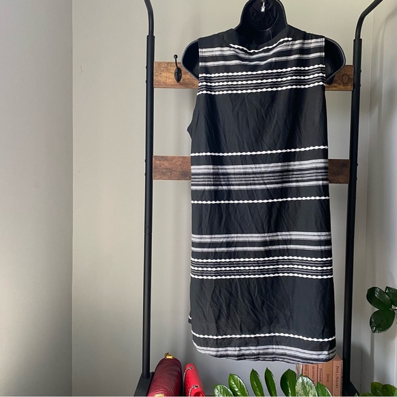 Dotti Dahlia Stripe Lace-Up Front Tank Dress swim Cover-Up in Black/White size S - Picture 6 of 7